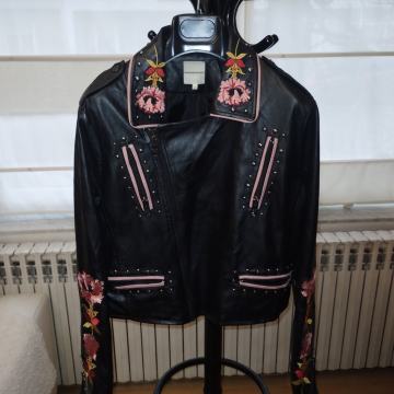 ŽENSKA JAKNA MEKANI SKAJ