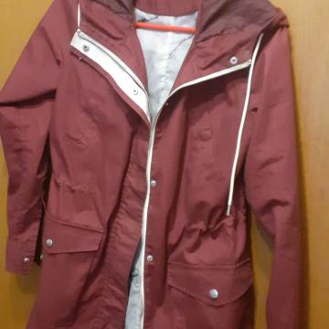 ženska jakna 38 - 40