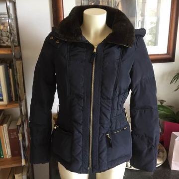 Ženska jakna zara basic sa kapuljačom