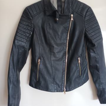 Ženska kožna jakna PATRIZIA PEPE. Nenošena u XS veličini. ZG.