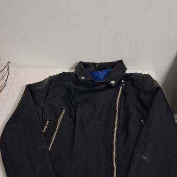 Ženska jakna RESERVED Očuvano