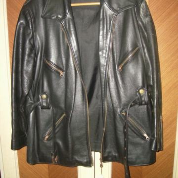 Ženska kožna jakna