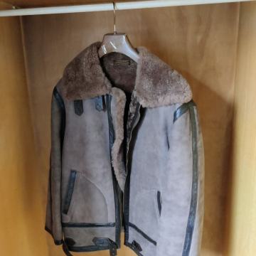 Ženska kožna jakna