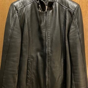 ženska kožna jakna