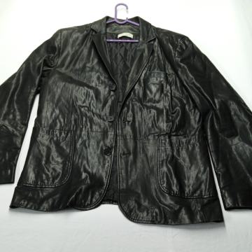 Ženska kožna jakna