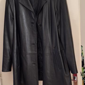 Ženska kožna jakna