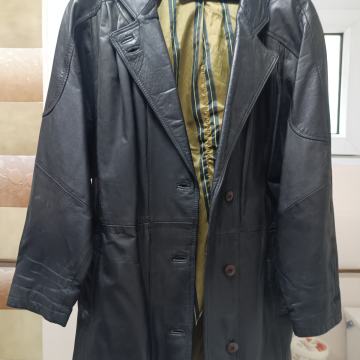 Ženska kožna jakna