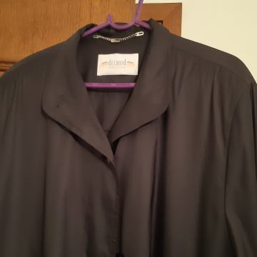 Ženska lagana jakna 48