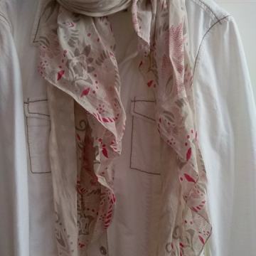 Ženska jakna, GAS, vel. M, bijela + poklon marama