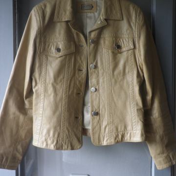 ŽENSKA LAGANA KOŽNA JAKNA 36 S