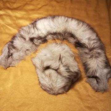 Ženska šubara i okovratnik - polarna lisica