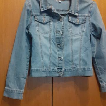 ŽENSKA TRAPER JAKNA VEL S  sniženo