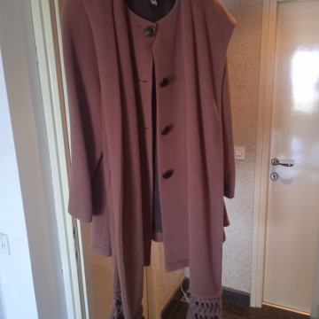 Ženska zimska jakna kapuljača-šal - Selene - čista runska vuna