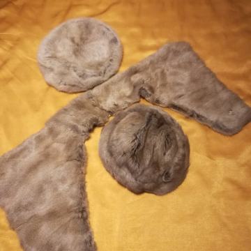 Ženske šubare i okovratnik