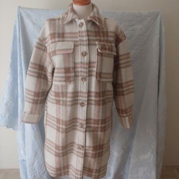 Ženski duži plišani kaput na kopčanje, New Yorker, Amisu, vel. 34