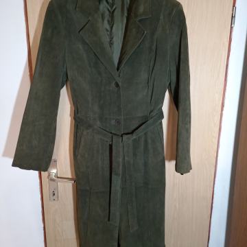 Ženski kaput od brušene kože