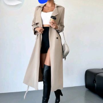 Ženski kaput, veličina 40