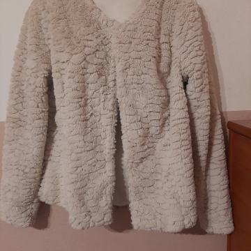 Novi ženski kaputić- bunda