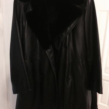 Zenska kozna jakna Gimo's sa pravim krznom