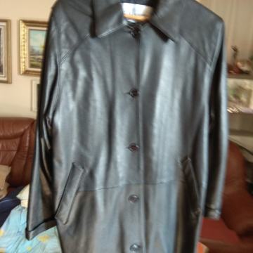 ženski kožni kaput