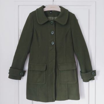 Ženski vuneni kaput