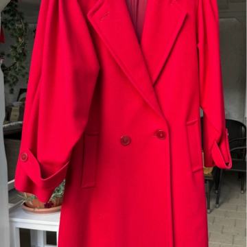 Ženski vuneni kaput