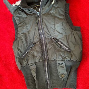 ZENSKI ZIMSKI PRSLUK BR M