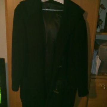 Ženski Zimsko-Jesenski kaput..veličine br 38.