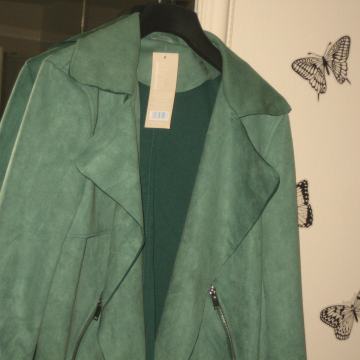 MINT - ZELENA JAKNA VEL. 40 - NOVO