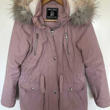 Zimska jakna s kapuljačom