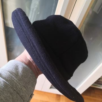 Benetton Plavi šešir