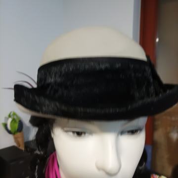 CAHUN - DIZAJNERSKI SIVI ŠEŠIR