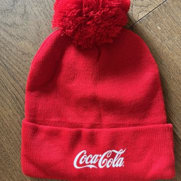 Coca Cola zimska kapa