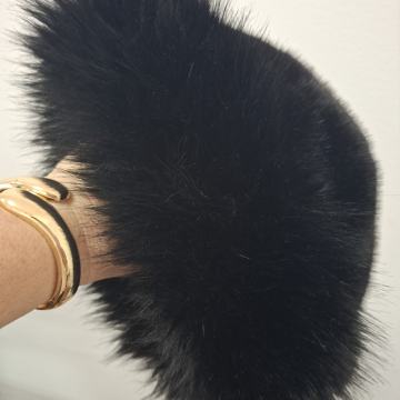 CRNA ŠUBARA  vel.UNI  - NOVO