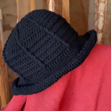 Crni vuneni šešir M-L