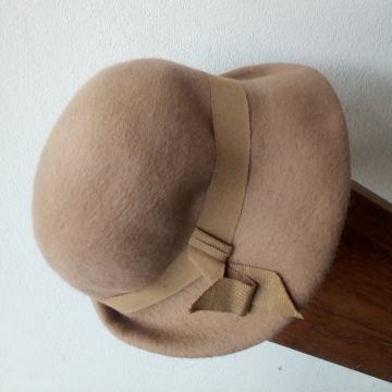 Damski šešir od zečje dlake