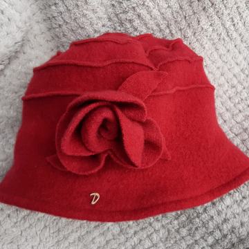 Diefenthal kvalitetan bordo crveni šešir