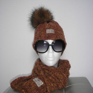 Enrico Coveri komplet šal i kapa