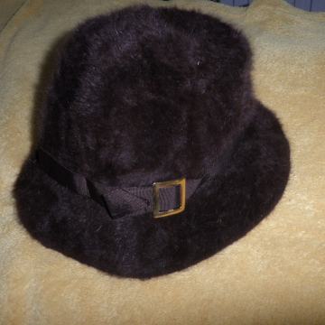 KANGOL - TOPLA ŽENSKA KAPA / ŠEŠIR