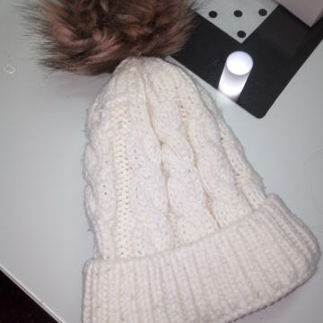 BIJELA KAPA S COFLEKOM VEL. UNI