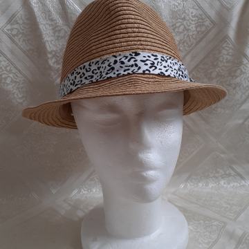 Laura Torelli ljetni šešir šeširić