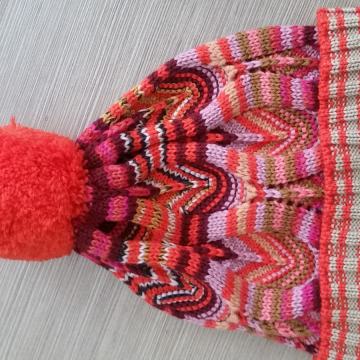 MISSONI BEANIE! %%Odličan sastav! prepoznatljiv Misonijev uzorak..novo