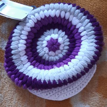 Prodajem žensku ski kapu