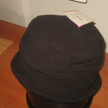 ŠEŠIR CRNI VEL.UNIVERZ. - NOVO