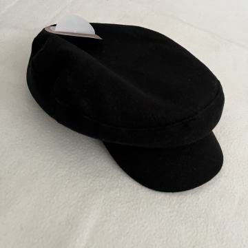 Šilt kapa / ČISTKA