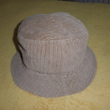 TCM - ŽENSKA TOPLA SAMTANA KAPA 50 / 52