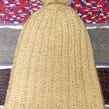 Vintage vunena ručno pletena kapa