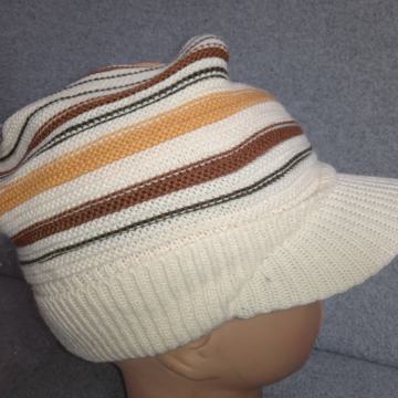 Vrećasta kapa sa šiltom