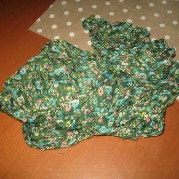 ZELENI CVJETNI ŠAL NOVO