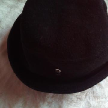 Zenska kapa Conte of Florence